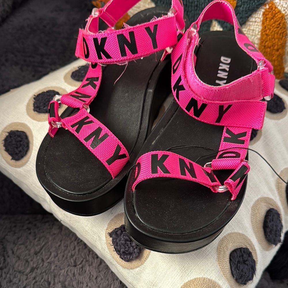 DKNY Pink and Black Platform Sandals with Bold Straps